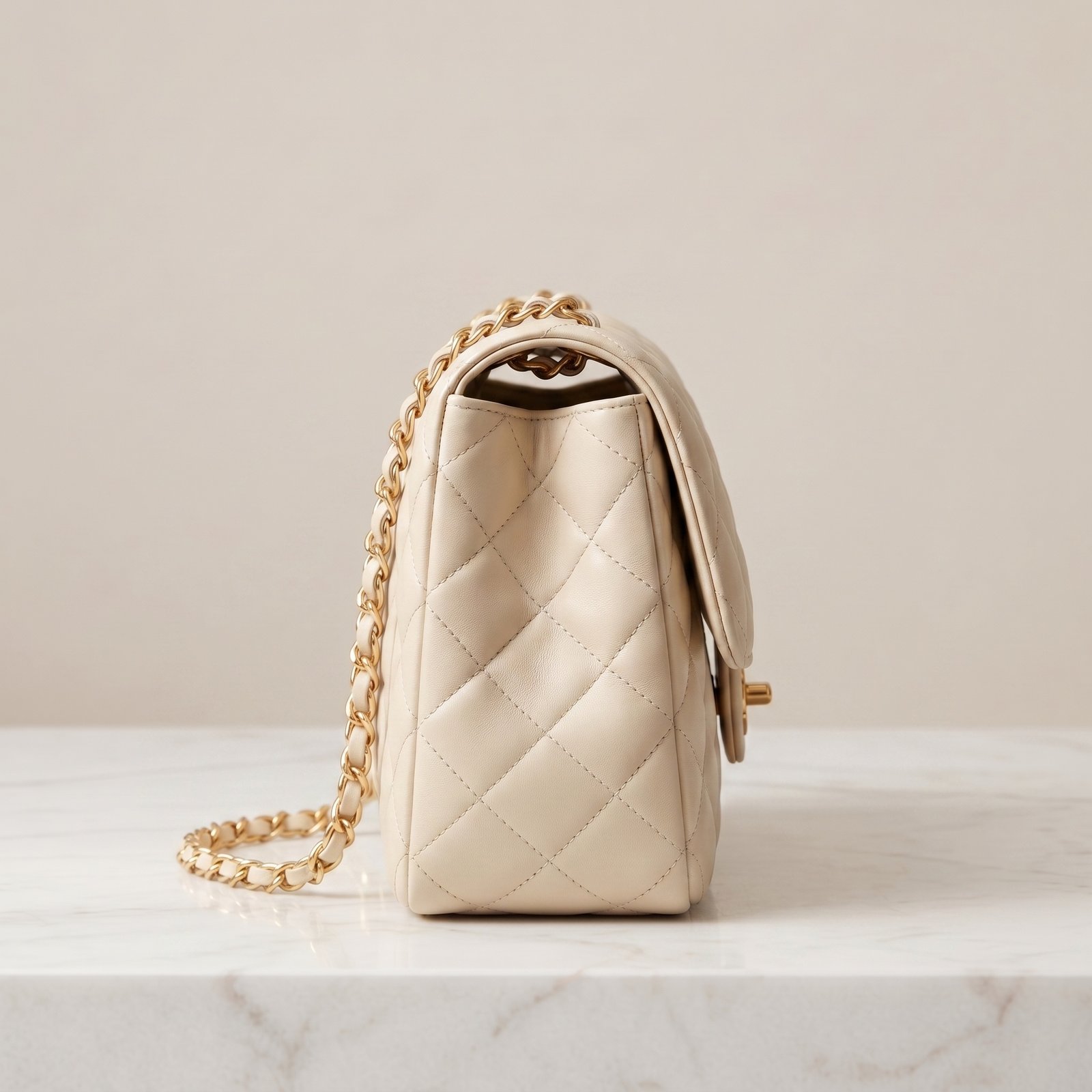 Urban-Bag Parisian Chic Quilted Flap Crossbody & Shoulder Bag - Image 2